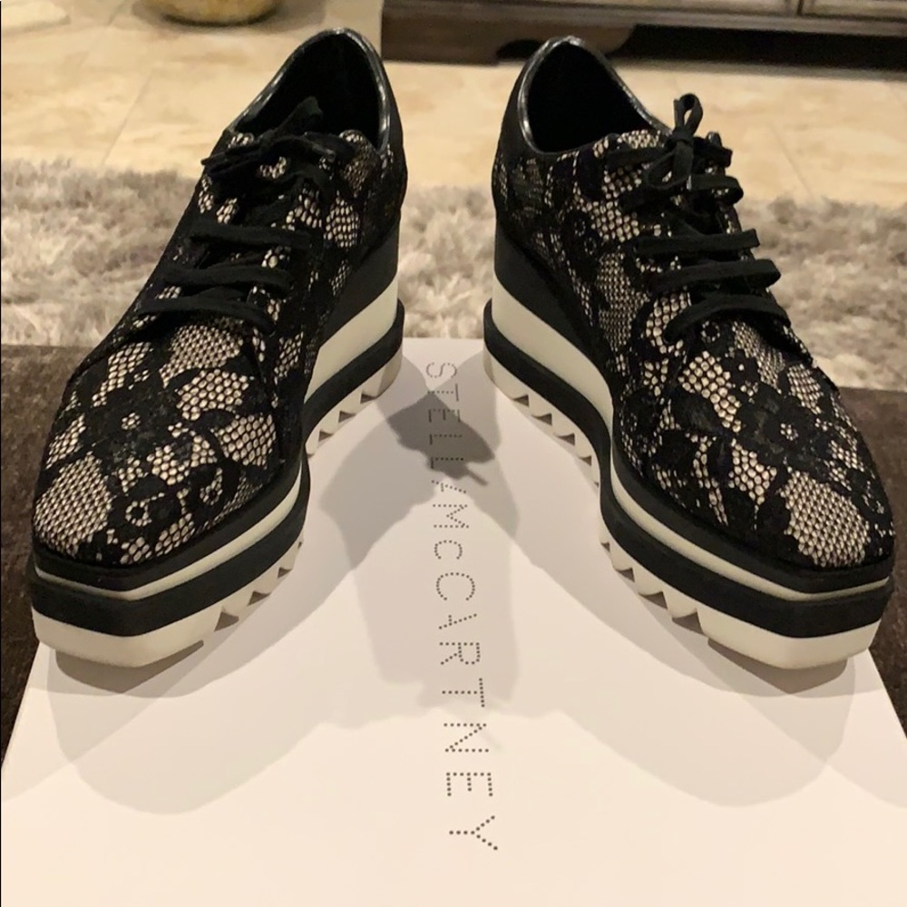 Stella McCartney Sneak Elyse Lace Platform Sneaker